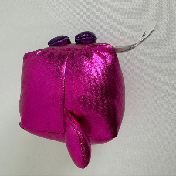 Pet Simulator X Series 1 Mystery Treasure Plush Dark Matter Metallic Cooper Dog - Picture 4 of 10